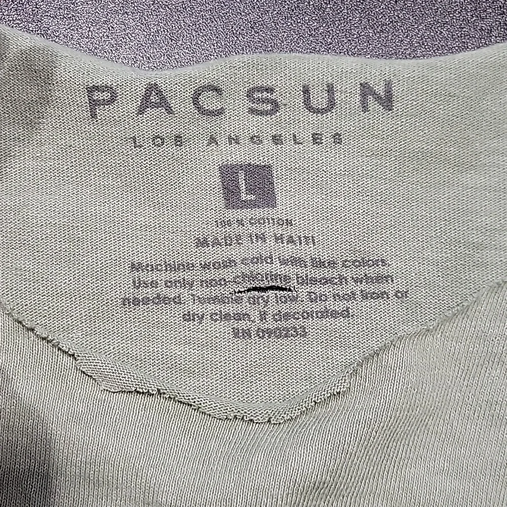 PacSun Olive Raw edges Graphic Tshirts - Picture 2 of 8
